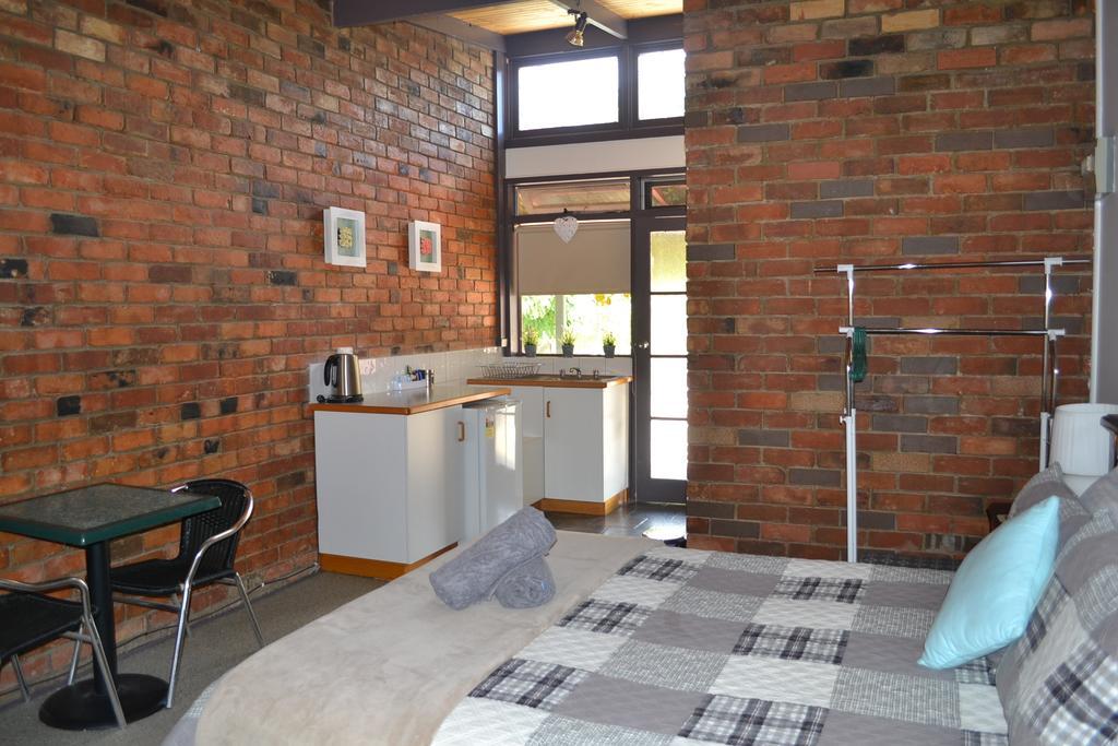 Colonial Bank Motel Omeo Zimmer foto